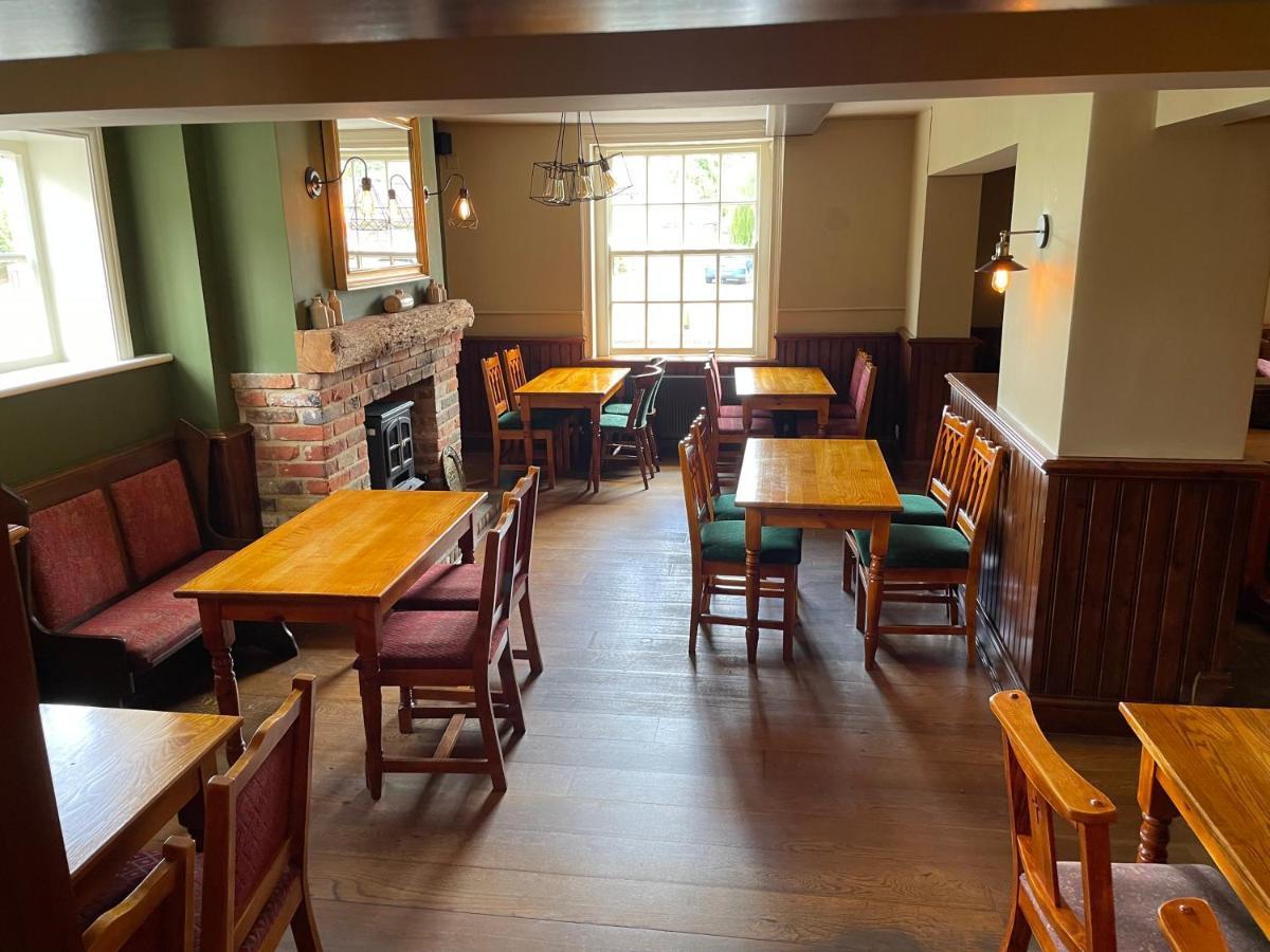 The Swan Inn East Ilsley Exteriör bild